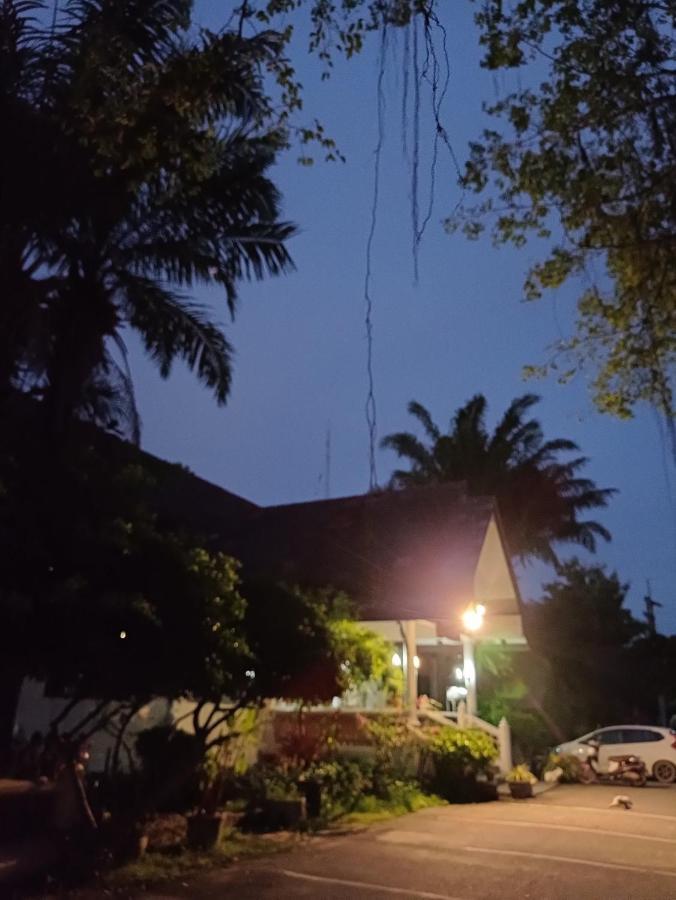 Ban Nam Mao Resort Na Chom Thian Exterior photo